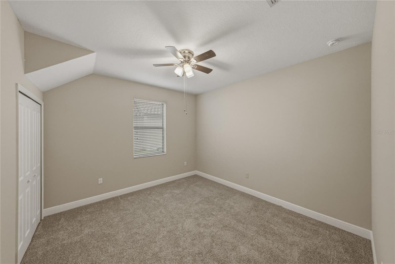 Single Family Residence at 1894 VIA LAGO DR, LAKELAND, photo 33 of 73