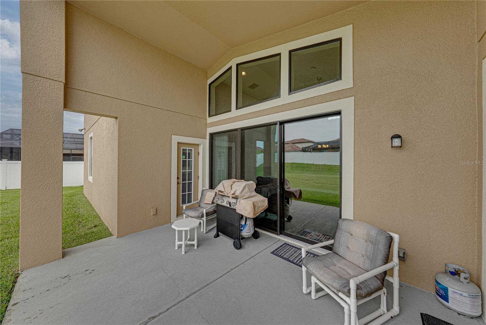 Single Family Residence at 1894 VIA LAGO DR, LAKELAND, photo 48 of 73