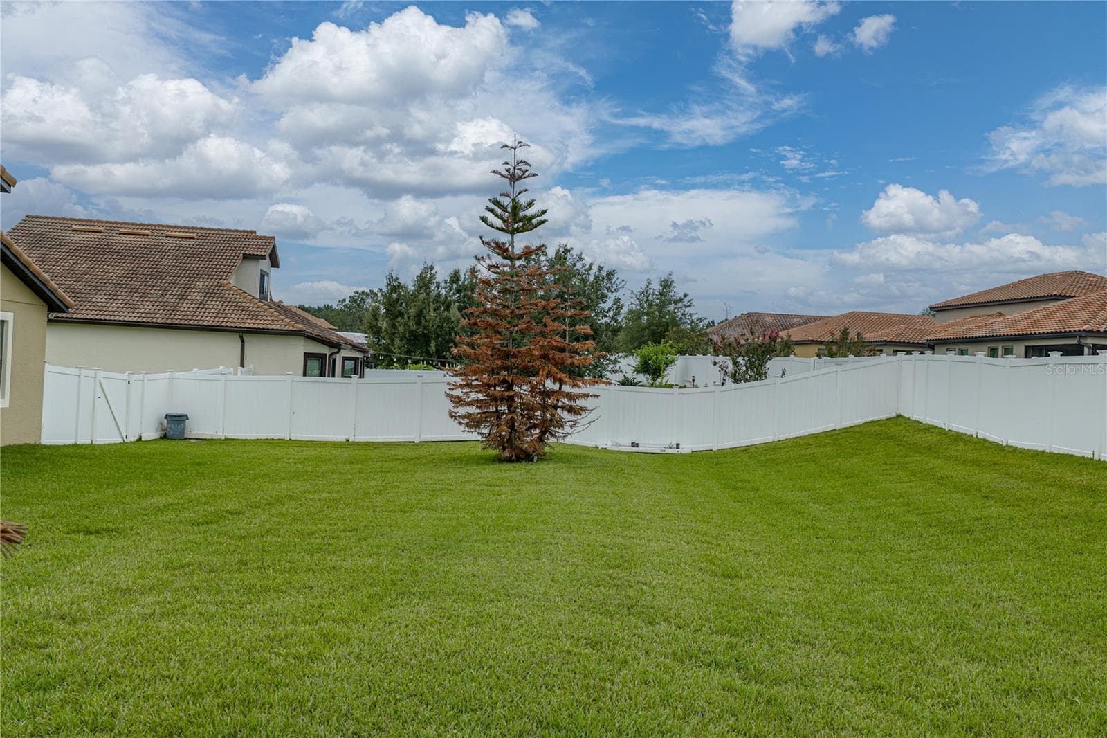 Single Family Residence at 1894 VIA LAGO DR, LAKELAND, photo 55 of 73