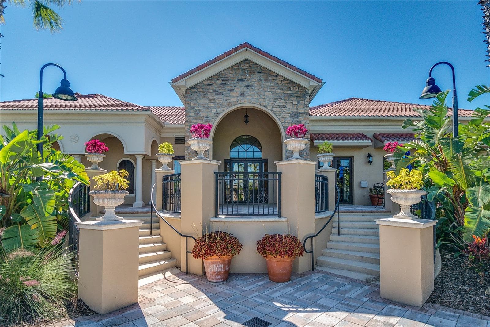 Single Family Residence at 1894 VIA LAGO DR, LAKELAND, photo 67 of 73