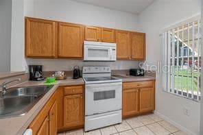 Townhouse at 1057 PARK RIDGE CIR, KISSIMMEE, photo 6 of 19