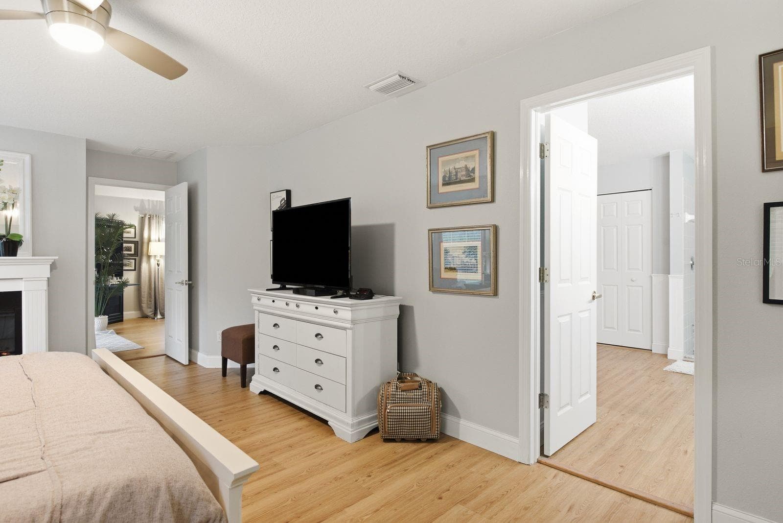 Single Family Residence at 11328 HOLLANDER AVE, HUDSON, photo 17 of 35