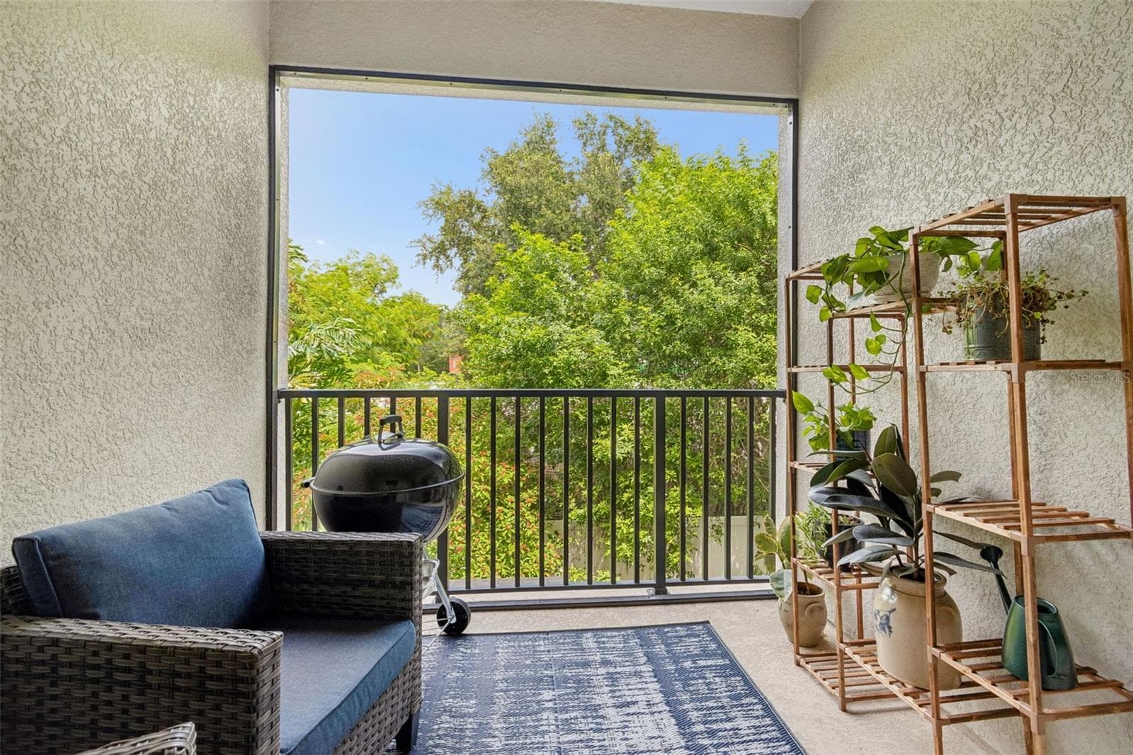 Townhouse at 852 TENNYSON MILL CIR, TAMPA, photo 16 of 39