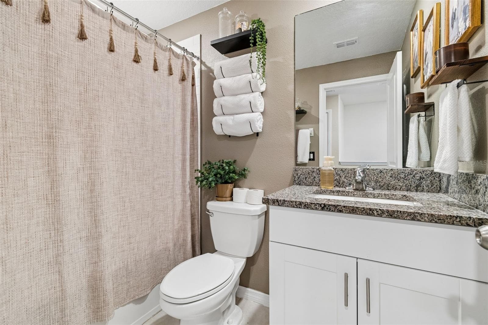 Townhouse at 852 TENNYSON MILL CIR, TAMPA, photo 26 of 39