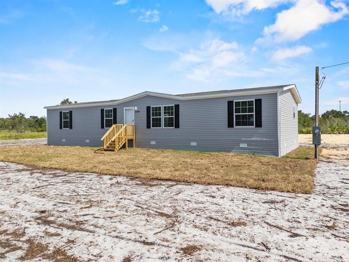 Manufactured Home at 8457 N CAROUSEL TER, CRYSTAL RIVER, photo 6 of 37