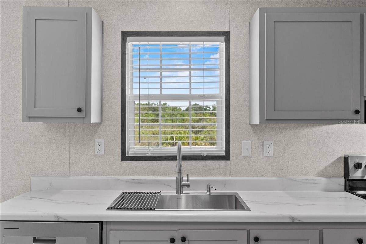 Manufactured Home at 8457 N CAROUSEL TER, CRYSTAL RIVER, photo 20 of 37