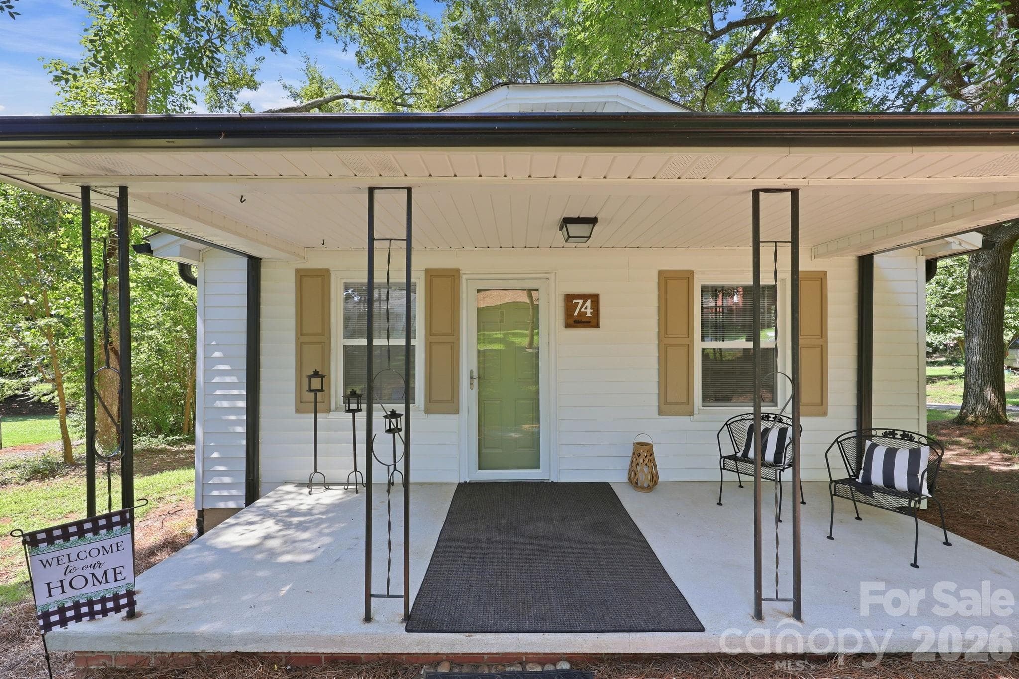Single Family Residence at 74 Pinecrest Drive SW, Concord, photo 7 of 45