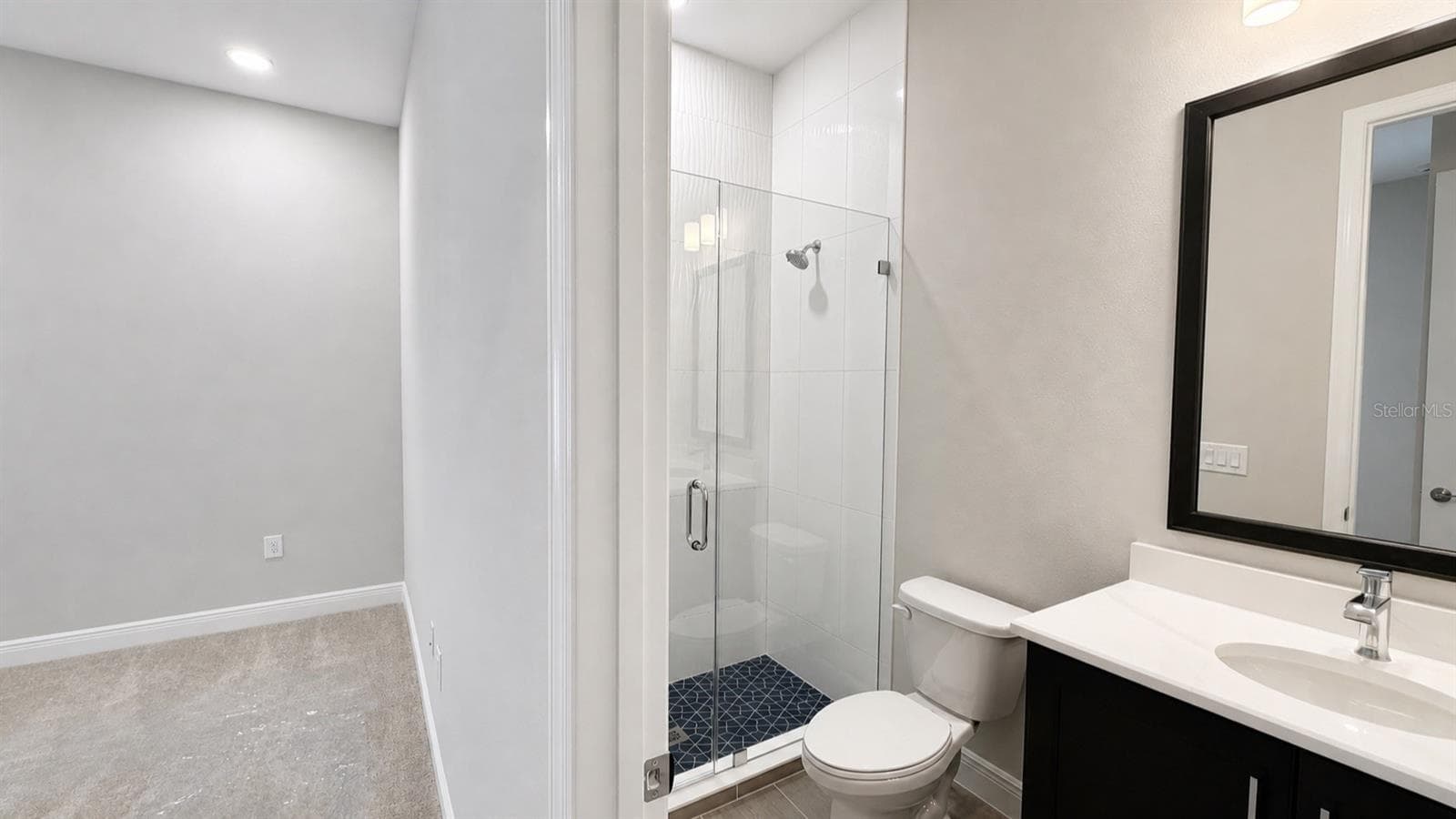 Suite 2 Bath - 812 BLUE SHELL LOOP, SARASOTA