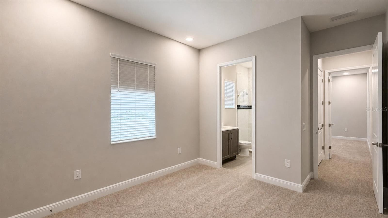 Suite 3 - 812 BLUE SHELL LOOP, SARASOTA
