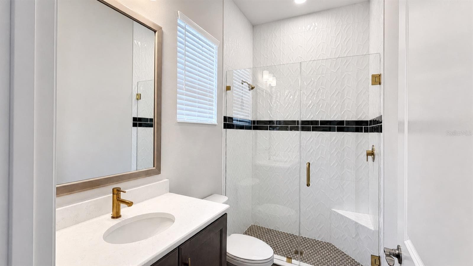 Suite 3 Bath - 812 BLUE SHELL LOOP, SARASOTA