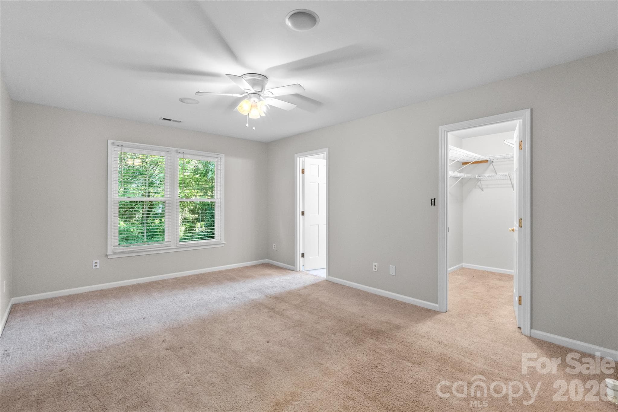 Single Family Residence at 823 Thistledown Drive, Rock Hill, photo 15 of 29