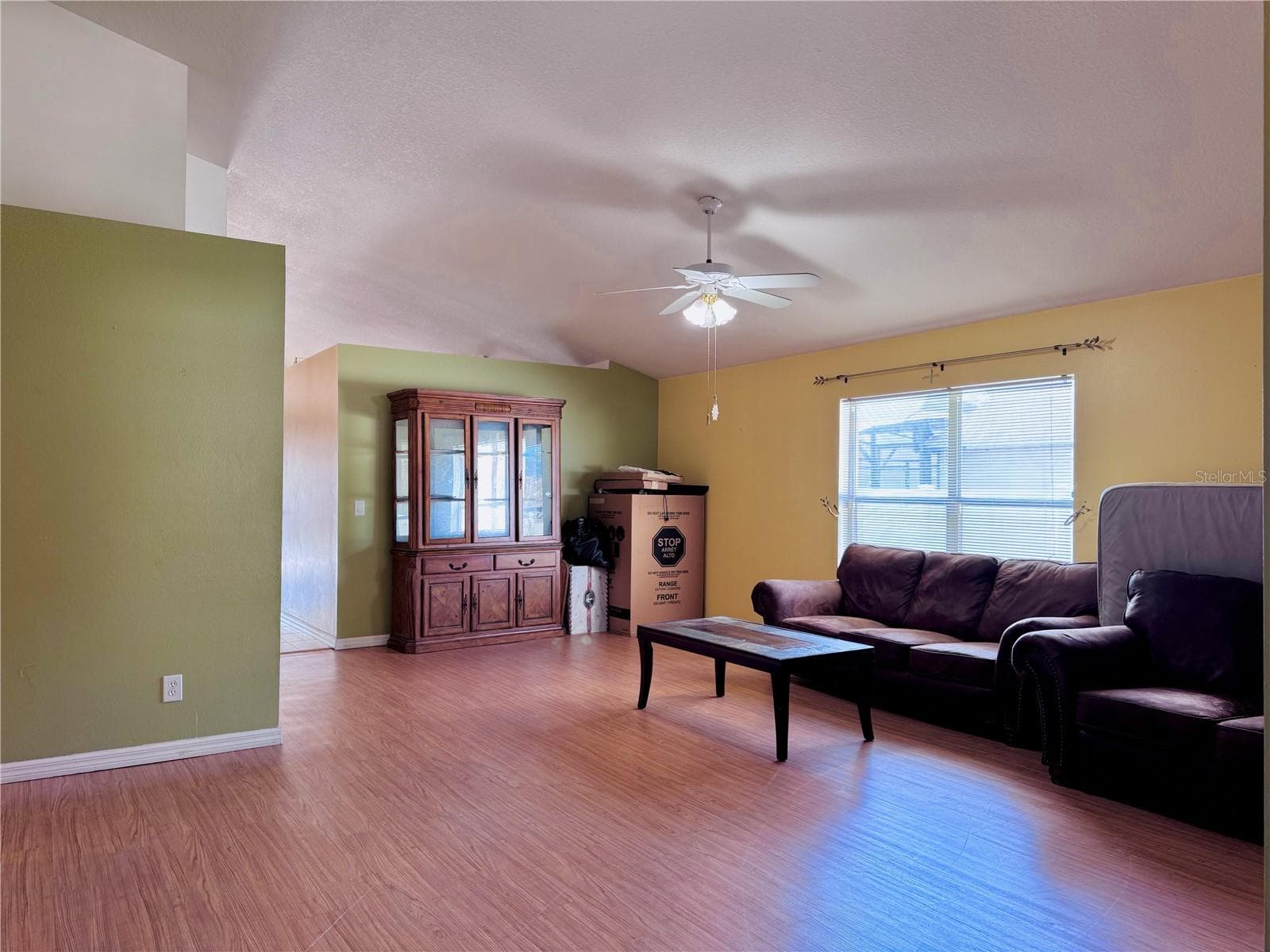 Single Family Residence at 343 LYTTON CIR, ORLANDO, photo 8 of 36