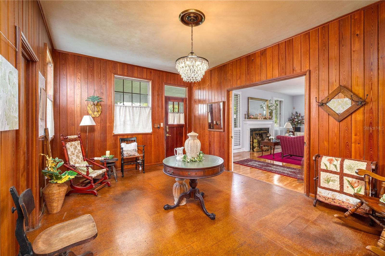 Downstairs den that could serve as a downstairs bedroom with large closet and ensuite bath - 300 3RD ST NE, FORT MEADE