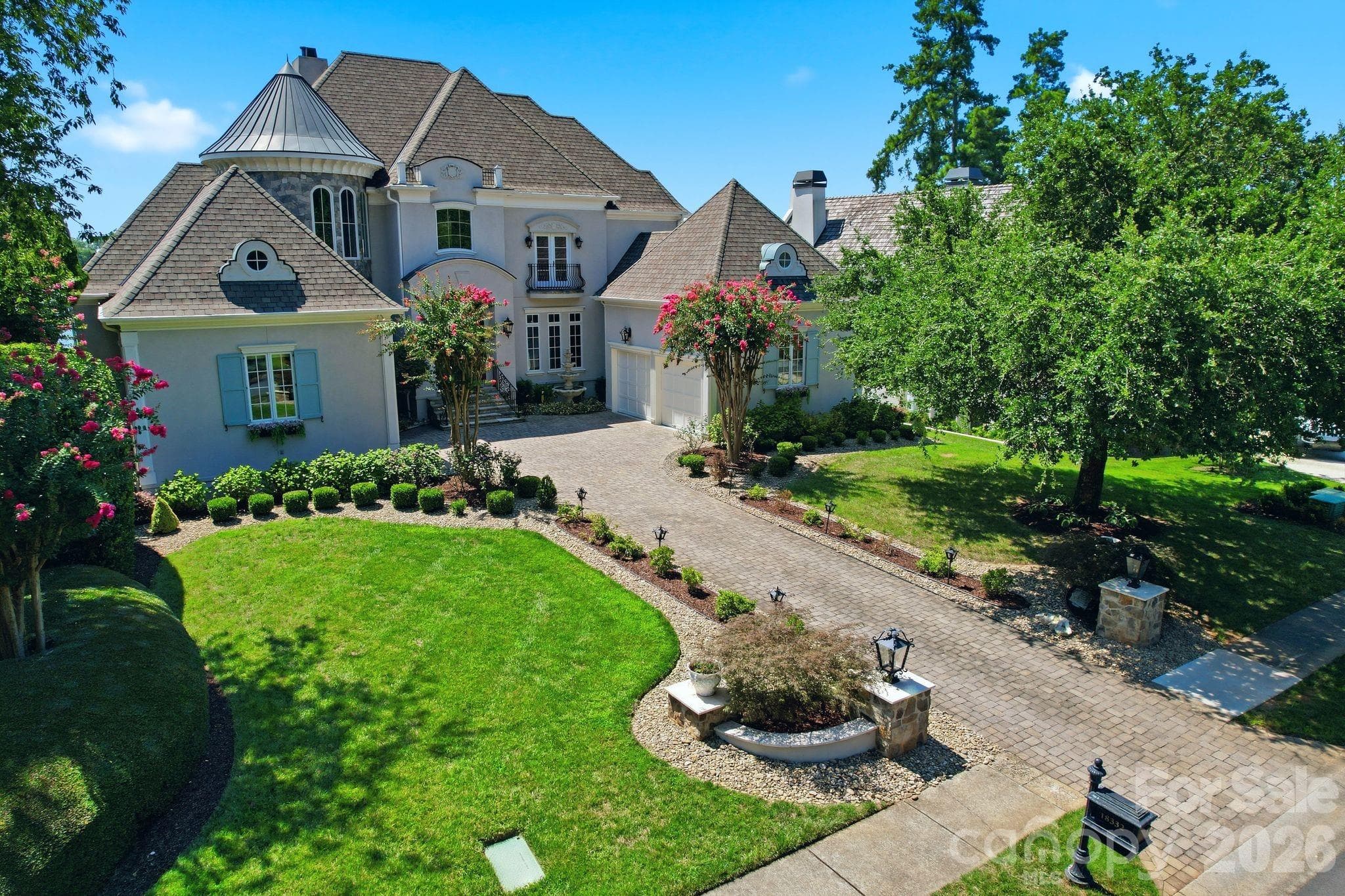 Single Family Residence at 18332 Harbor Light Boulevard, Cornelius, photo 4 of 48