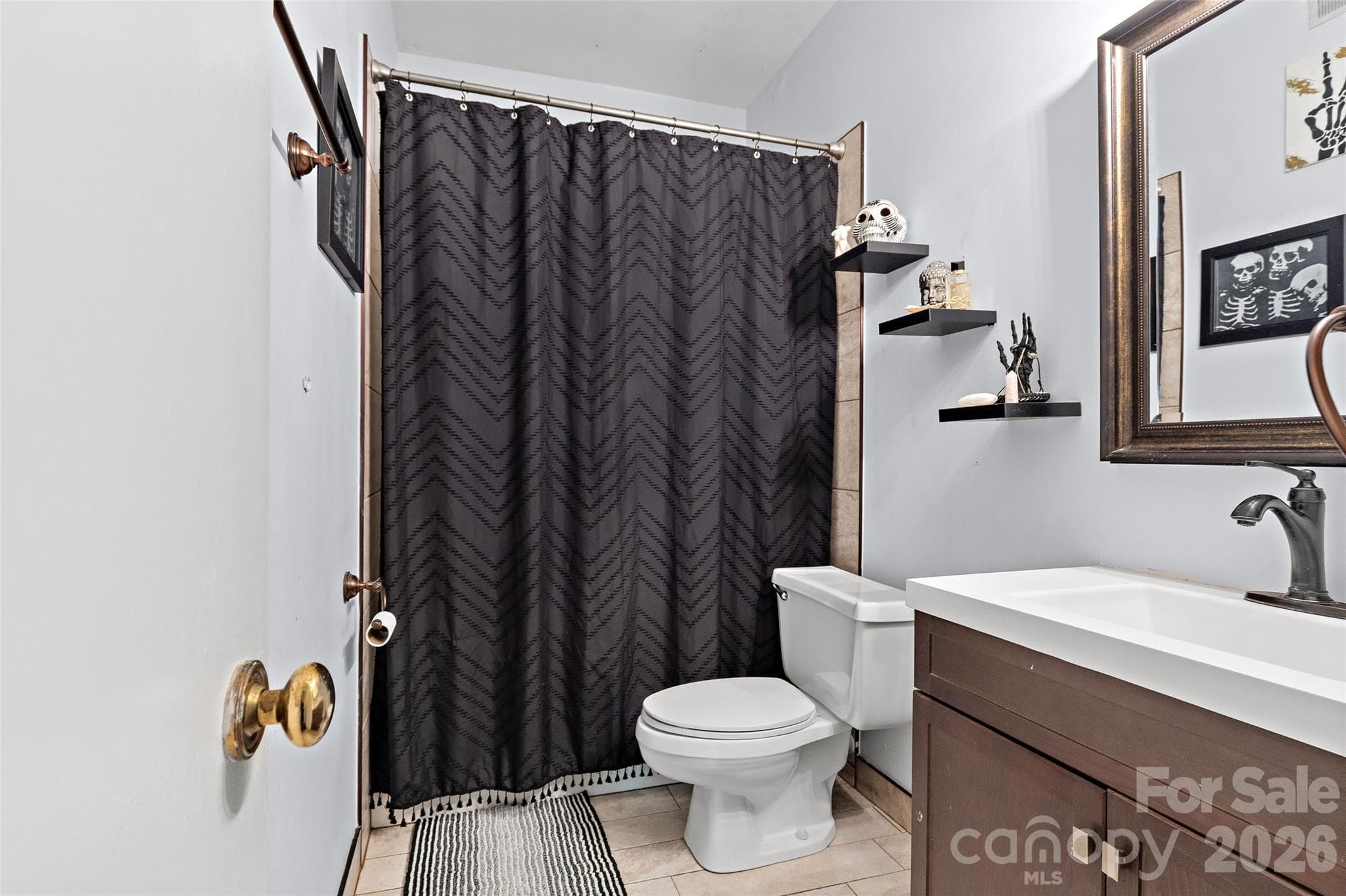 Condominium at 224 N Poplar Street, Charlotte, photo 15 of 34