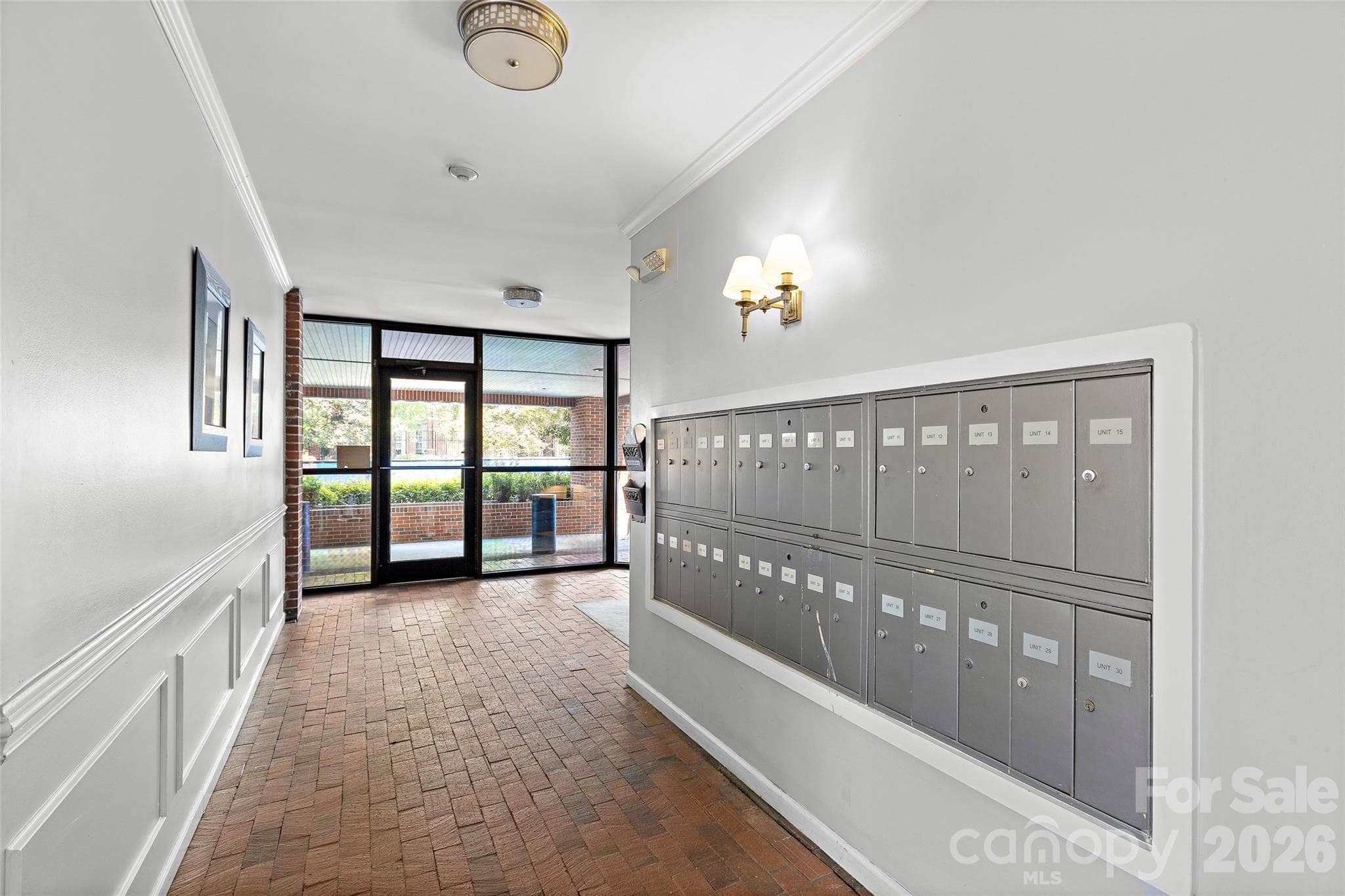 Condominium at 224 N Poplar Street, Charlotte, photo 24 of 34