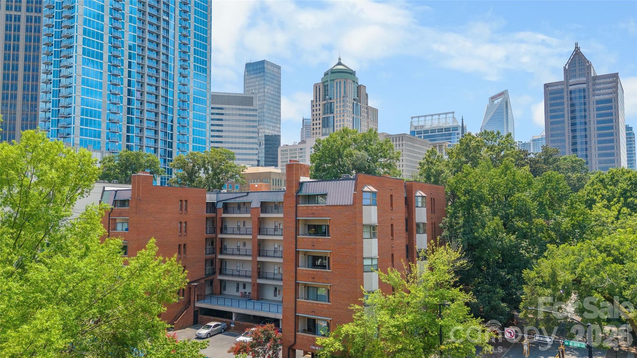 Condominium at 224 N Poplar Street, Charlotte, photo 34 of 34
