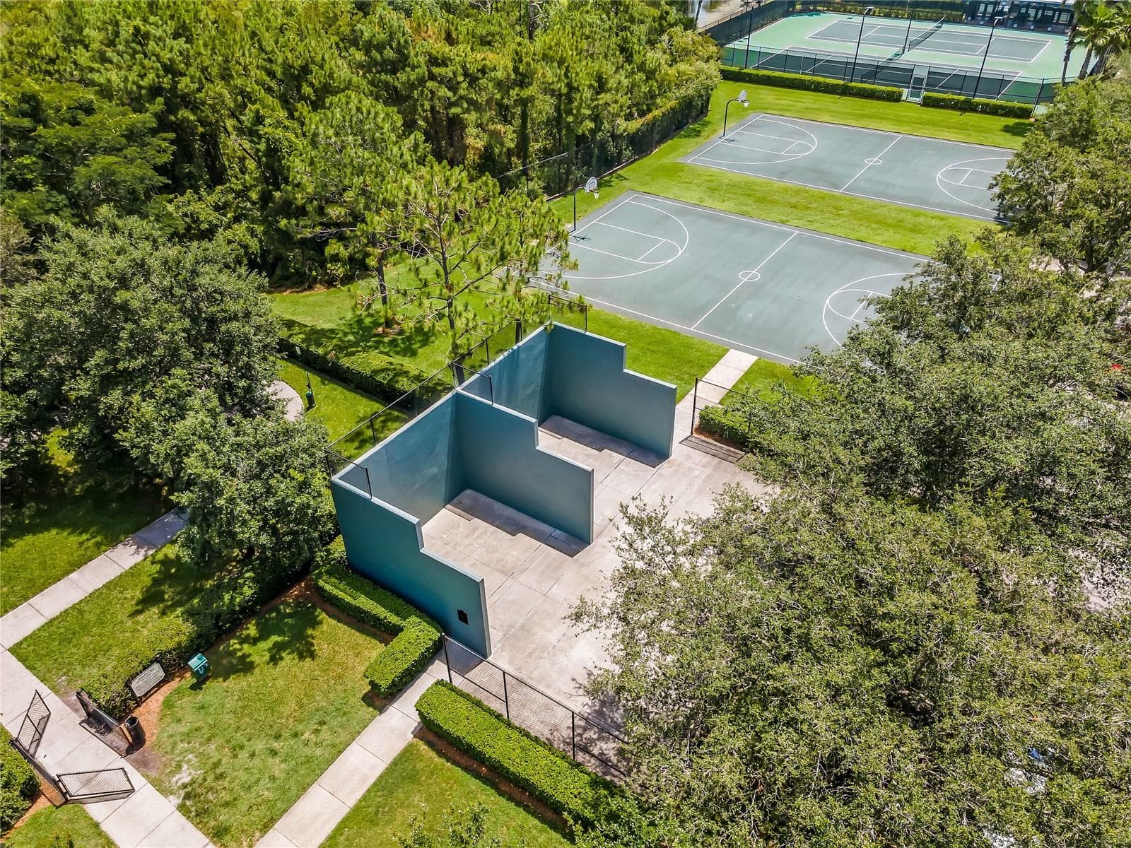 Raquetball and Tennis Courts - 3026 WILD TAMARIND BLVD #3026, ORLANDO