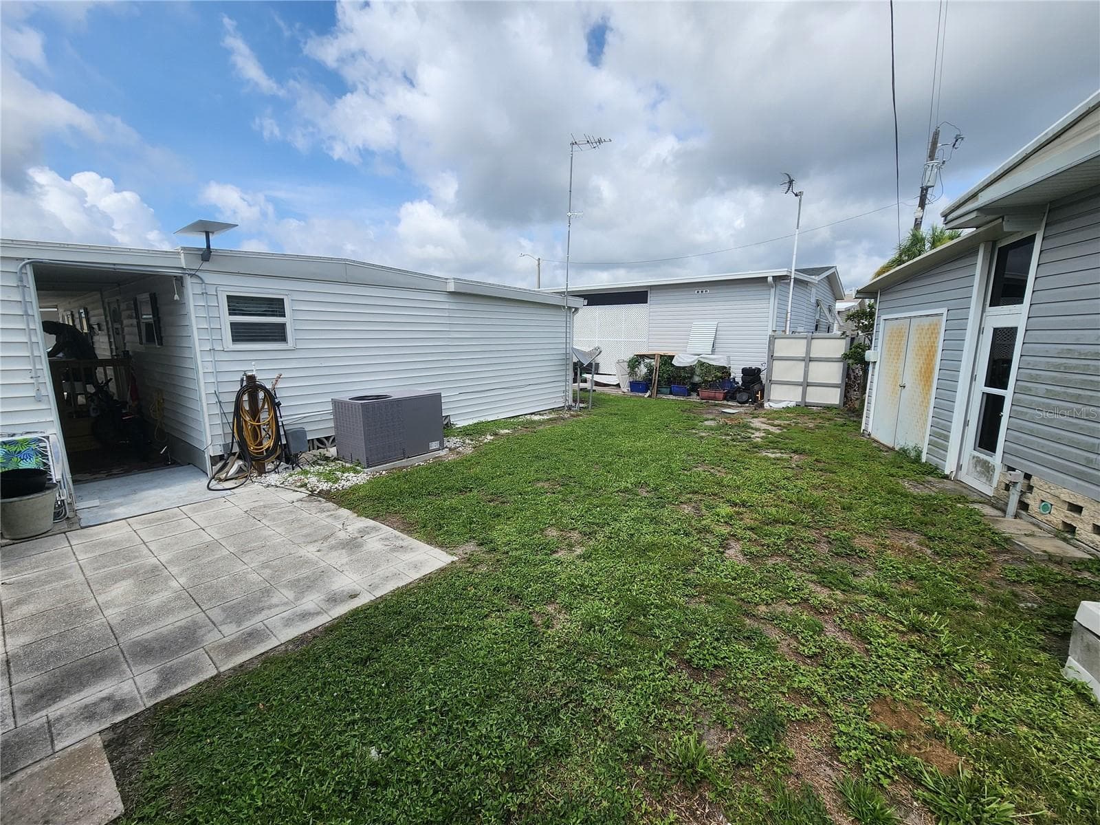 Mobile Home at 130 CAPRI DR, PALMETTO, photo 24 of 25
