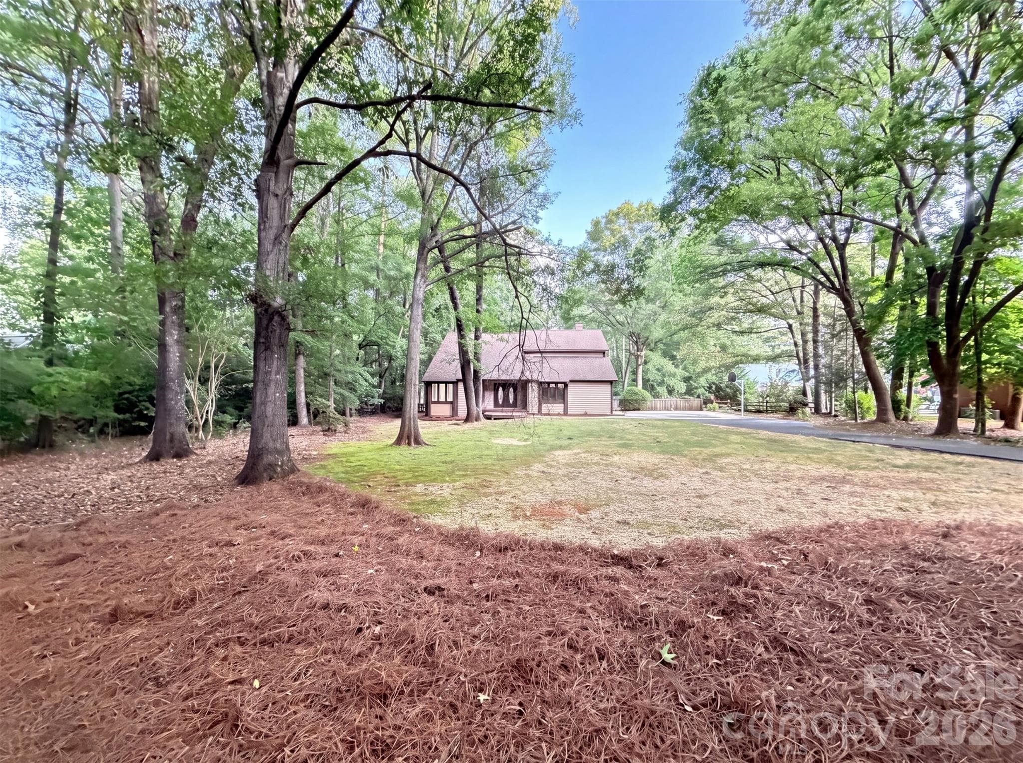 Single Family Residence at 608 Amanda Drive, Matthews, photo 18 of 23