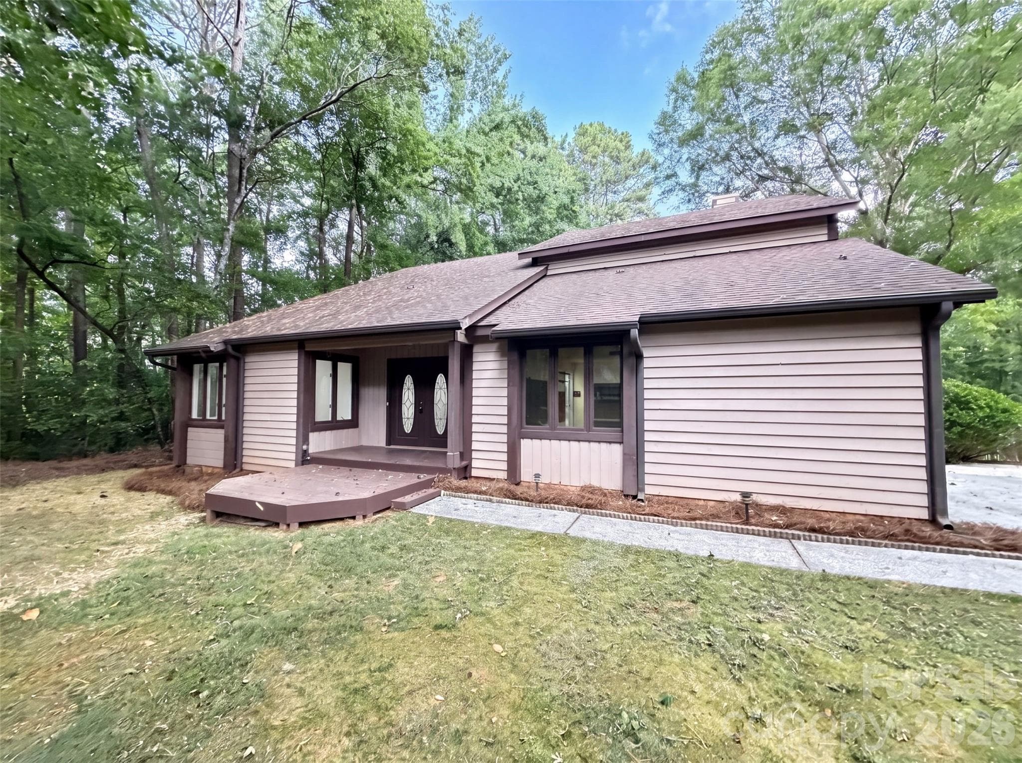 Single Family Residence at 608 Amanda Drive, Matthews, photo 19 of 23