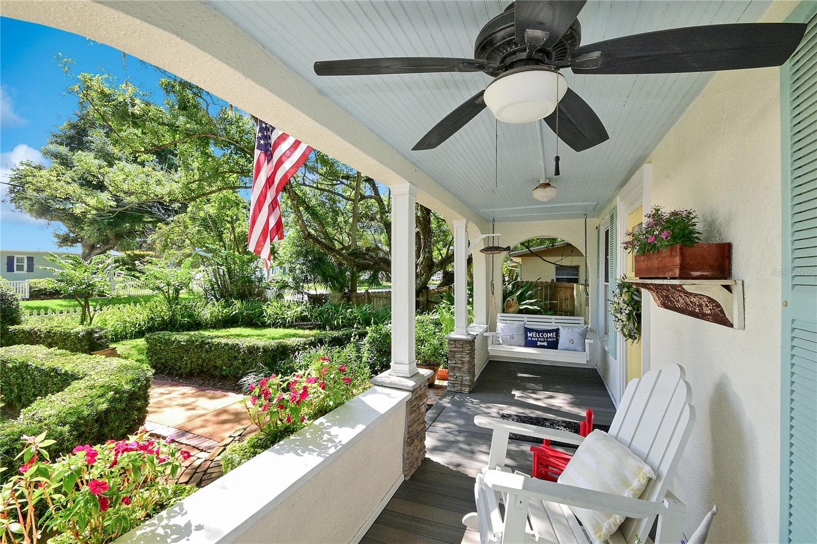 Front Porch - 1112 PALMETTO ST, NEW SMYRNA BEACH
