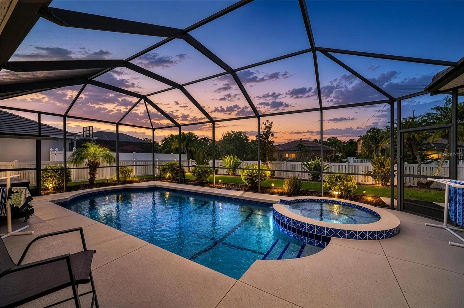 Single Family Residence at 1401 PINYON PINE DR, SARASOTA, photo 3 of 58