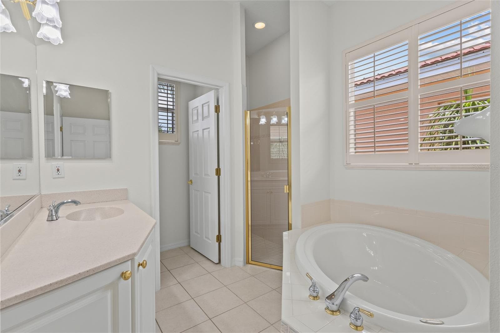 En Suite bath for Master #1 - 125 RIO TERRA, VENICE