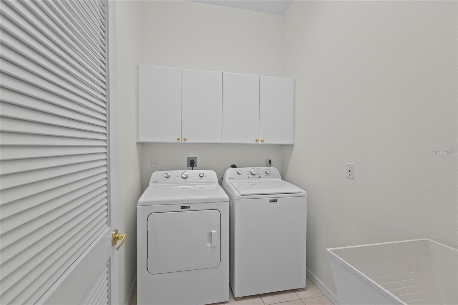Laundry Room with Slop Sink - 125 RIO TERRA, VENICE