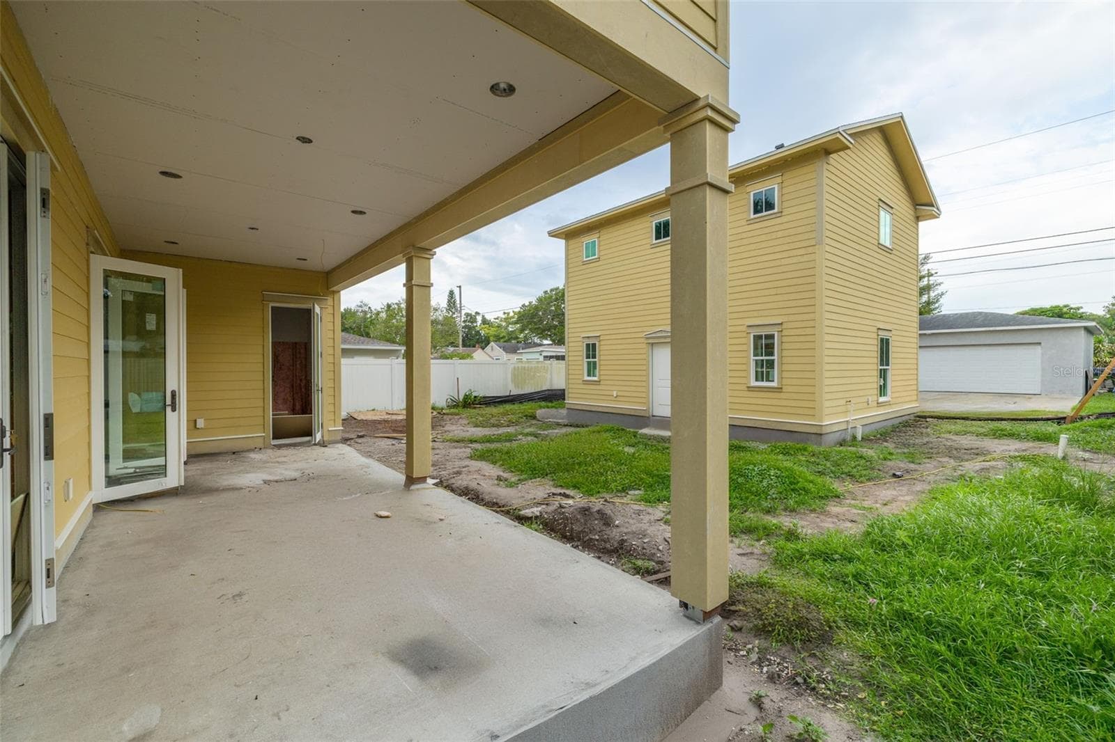 Single Family Residence at 3320 15TH ST N, ST PETERSBURG, photo 4 of 10