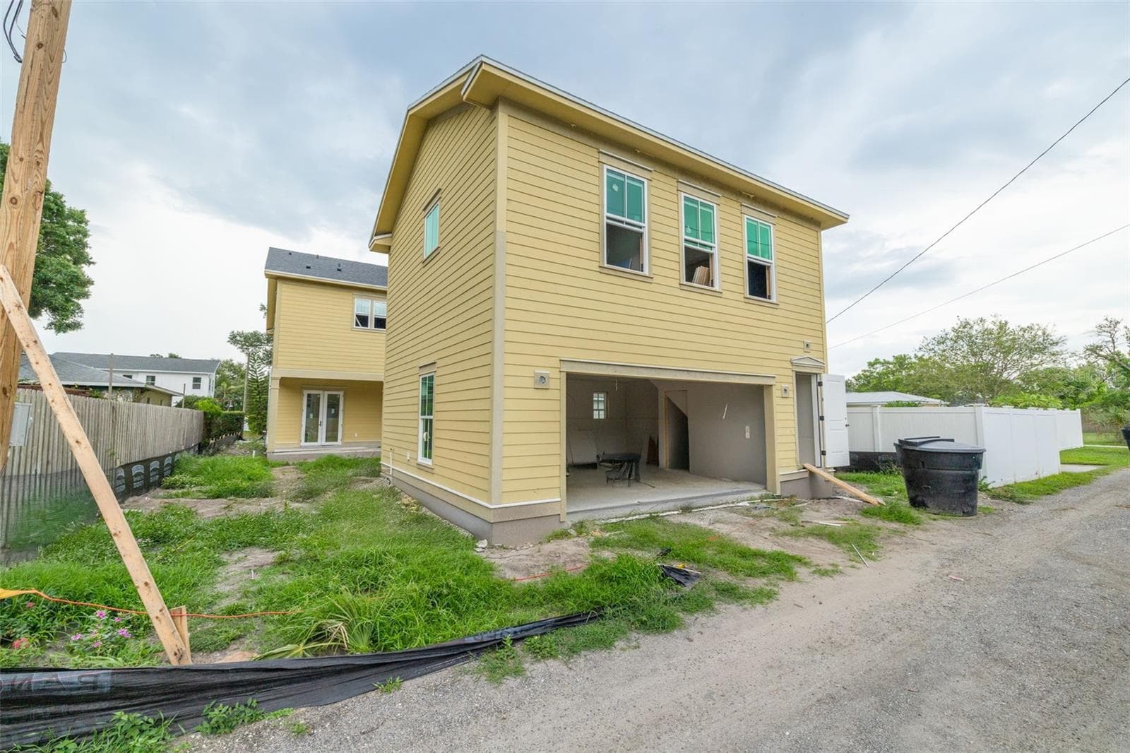 Single Family Residence at 3320 15TH ST N, ST PETERSBURG, photo 6 of 10