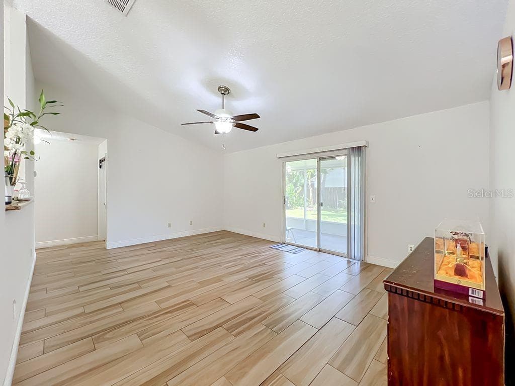 Single Family Residence at 8818 RESERVATION DR, ORLANDO, photo 17 of 52