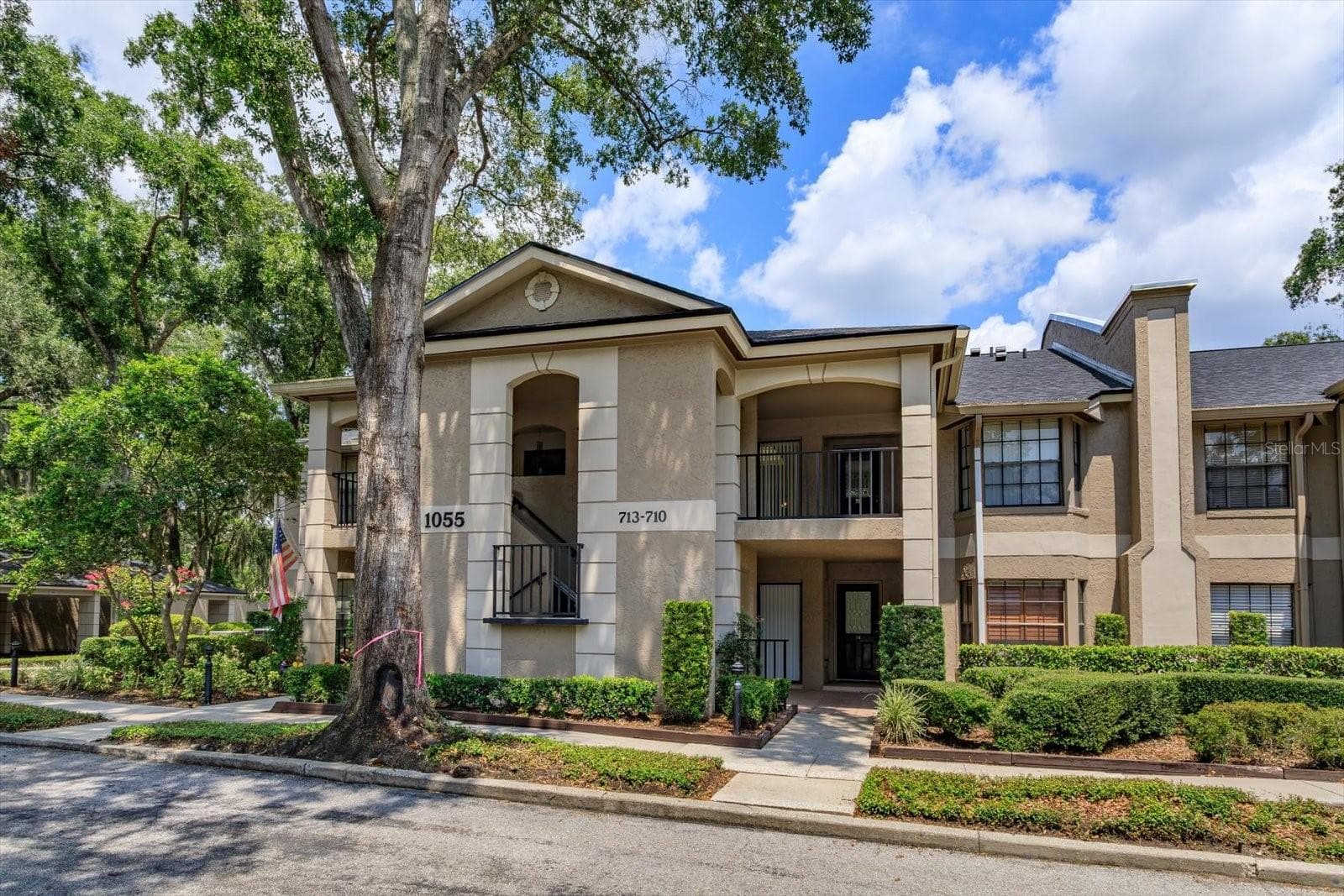 1055 KENSINGTON PARK DR #711
