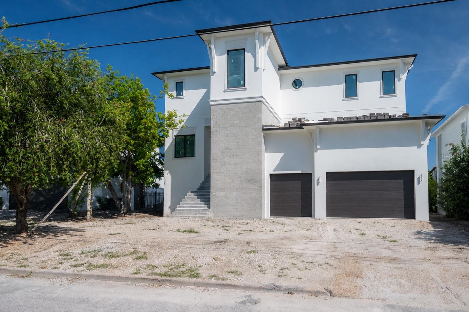 Exterior Front Elevation - 654 GENEVA PL, TAMPA