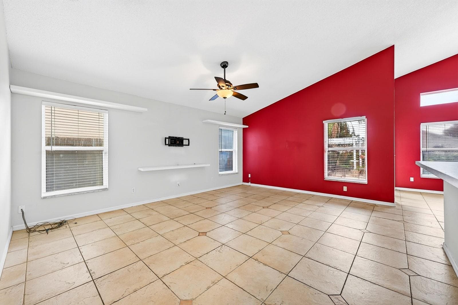 Family Room. - 2551 WALNUT HEIGHTS RD, APOPKA