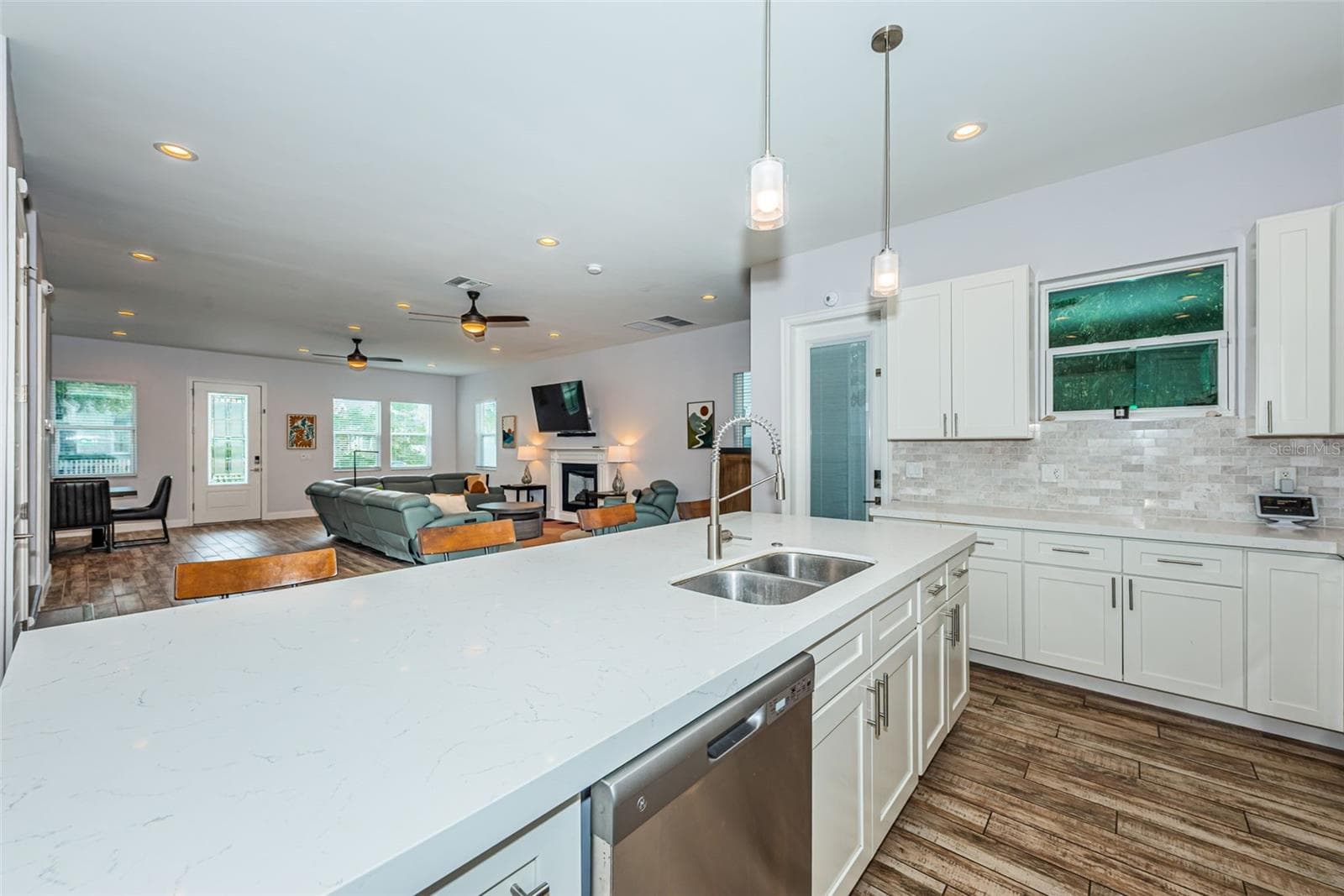 Single Family Residence at 2430 6TH AVE N, ST PETERSBURG, photo 16 of 45