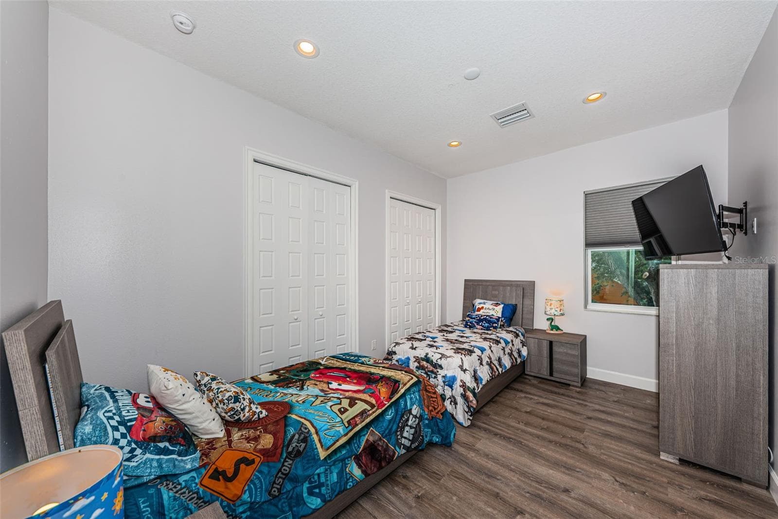 Single Family Residence at 2430 6TH AVE N, ST PETERSBURG, photo 30 of 45