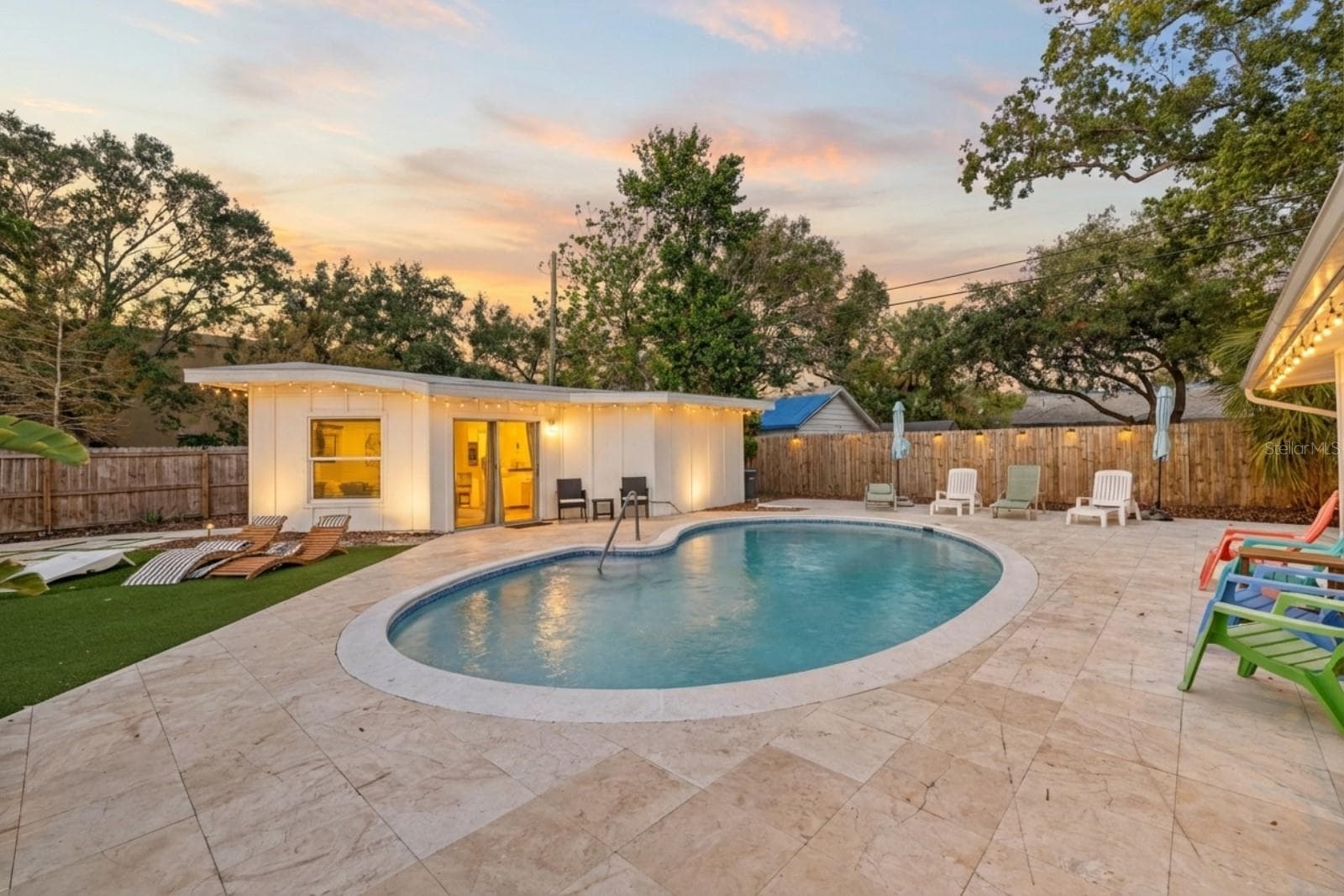 Courtyard - 2069 BOUGAINVILLEA ST, SARASOTA