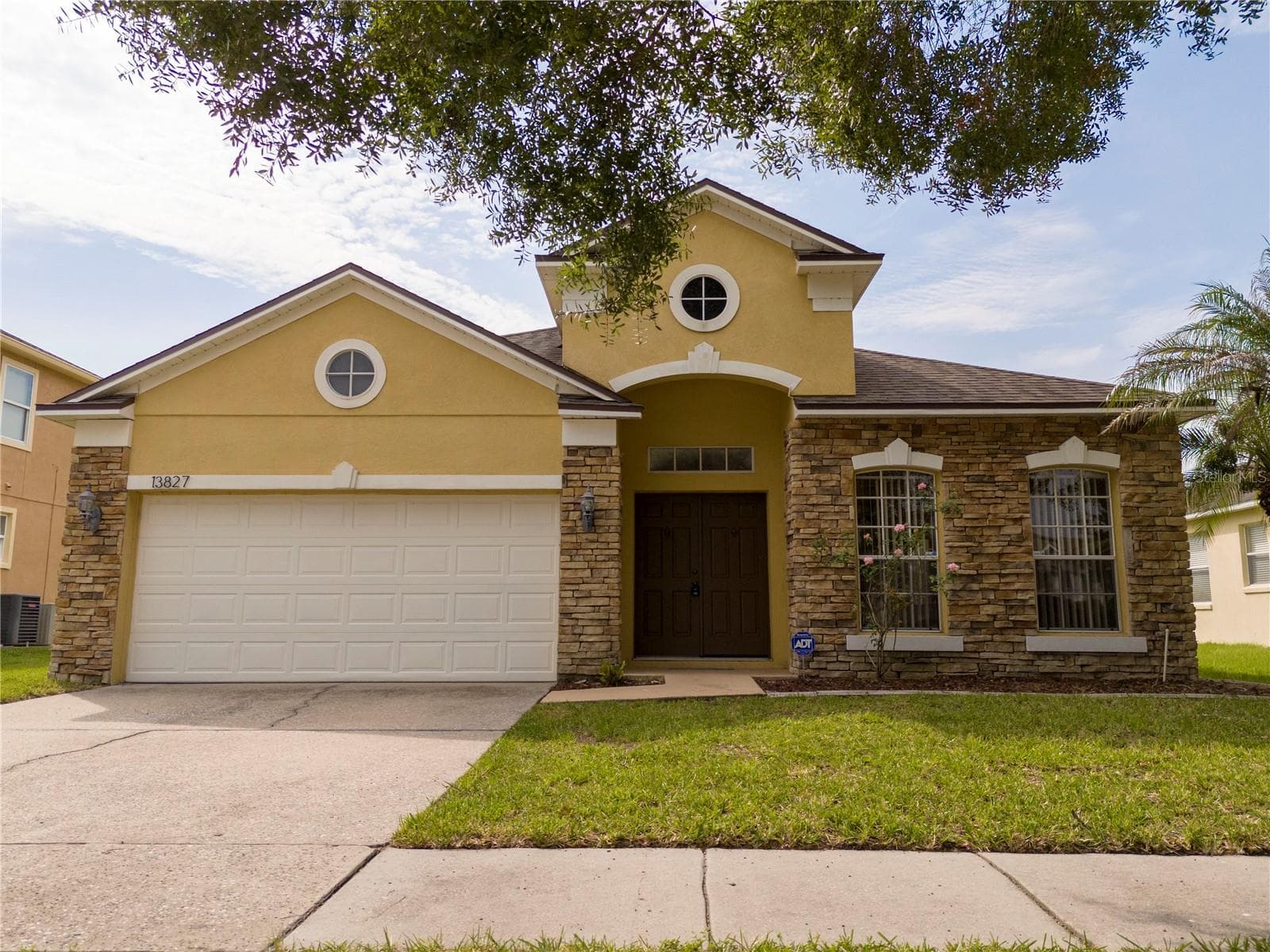 13827 HAWKEYE DR