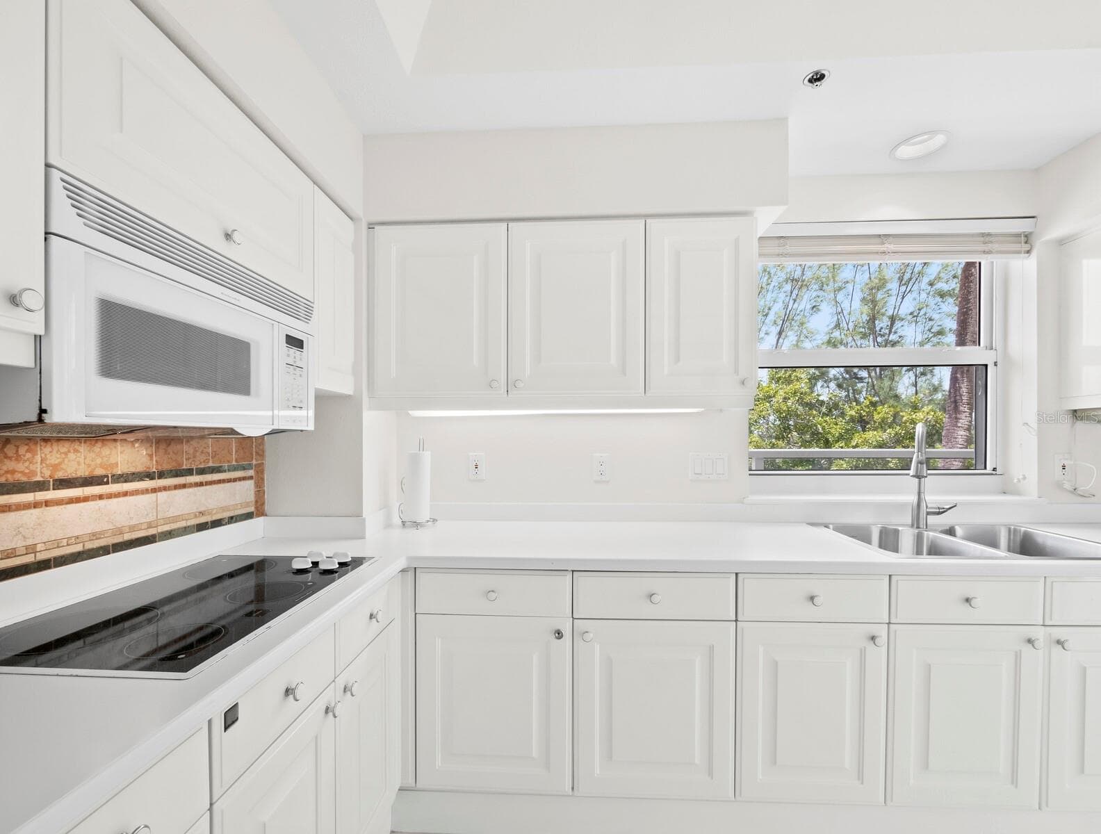 Condominium at 3080 GRAND BAY BLVD #512, LONGBOAT KEY, photo 21 of 55
