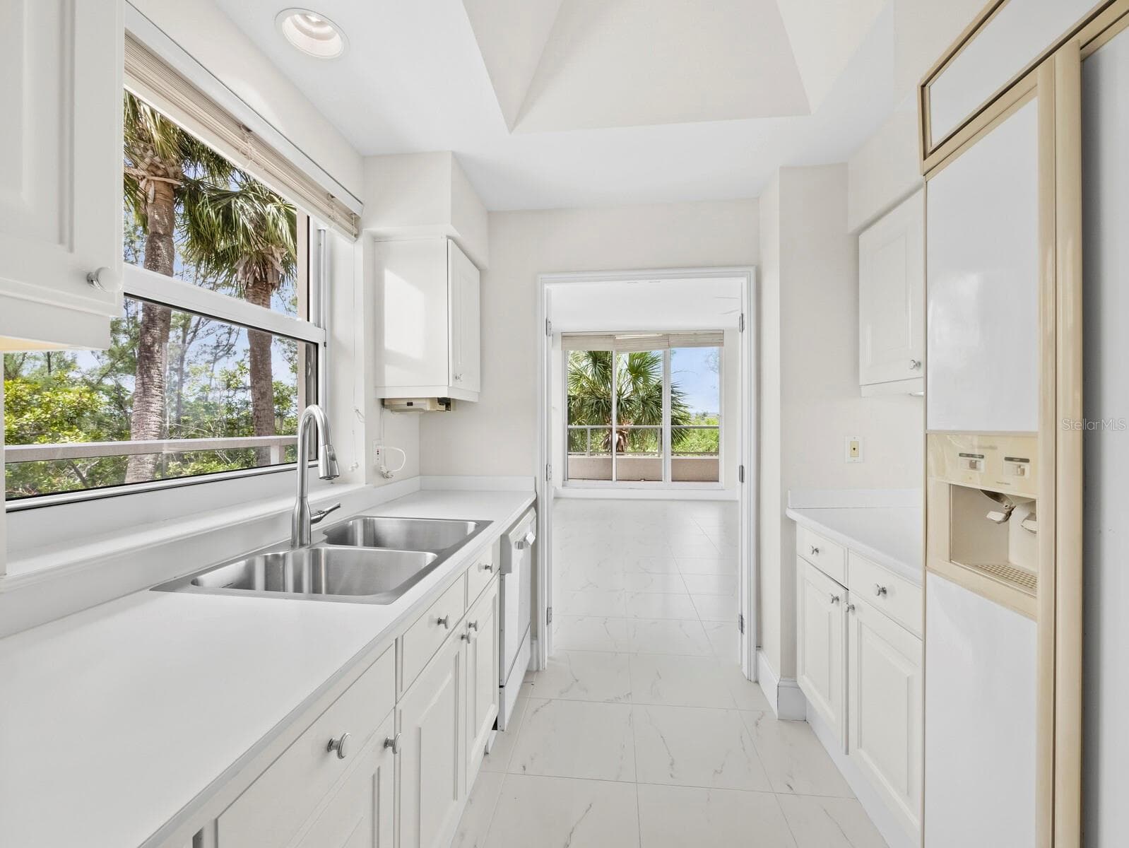 Condominium at 3080 GRAND BAY BLVD #512, LONGBOAT KEY, photo 17 of 55