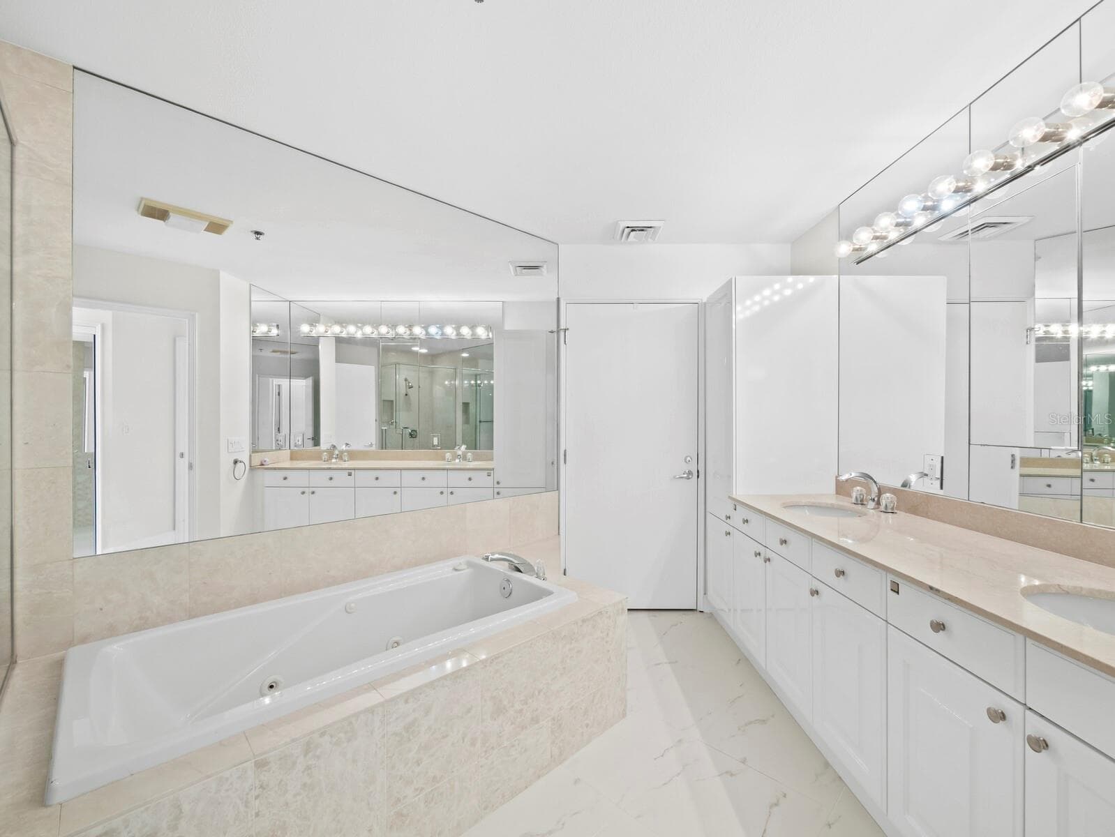 Condominium at 3080 GRAND BAY BLVD #512, LONGBOAT KEY, photo 26 of 55