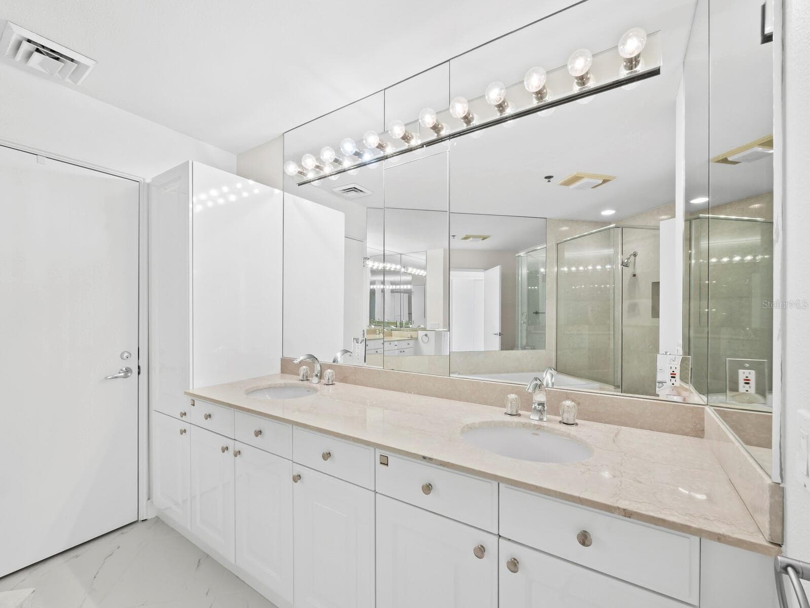 Condominium at 3080 GRAND BAY BLVD #512, LONGBOAT KEY, photo 27 of 55