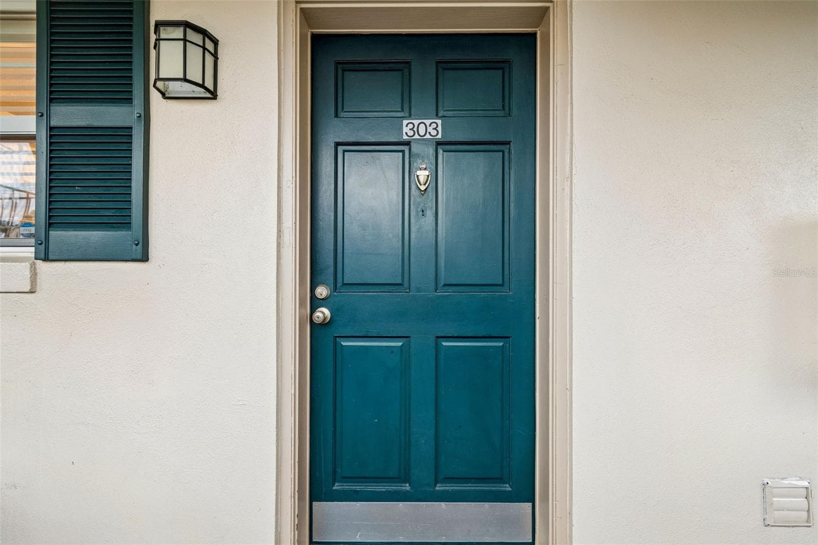 Condominium at 10387 CARROLLWOOD LN #303, TAMPA, photo 2 of 55