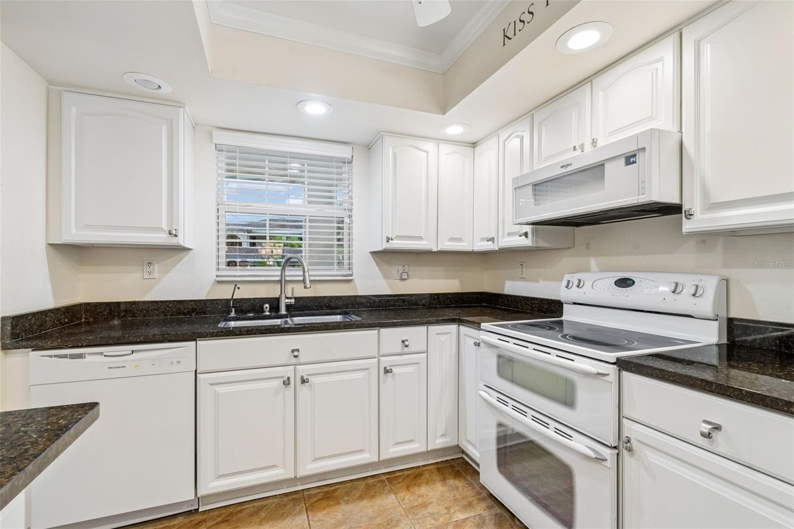 Condominium at 10387 CARROLLWOOD LN #303, TAMPA, photo 4 of 55