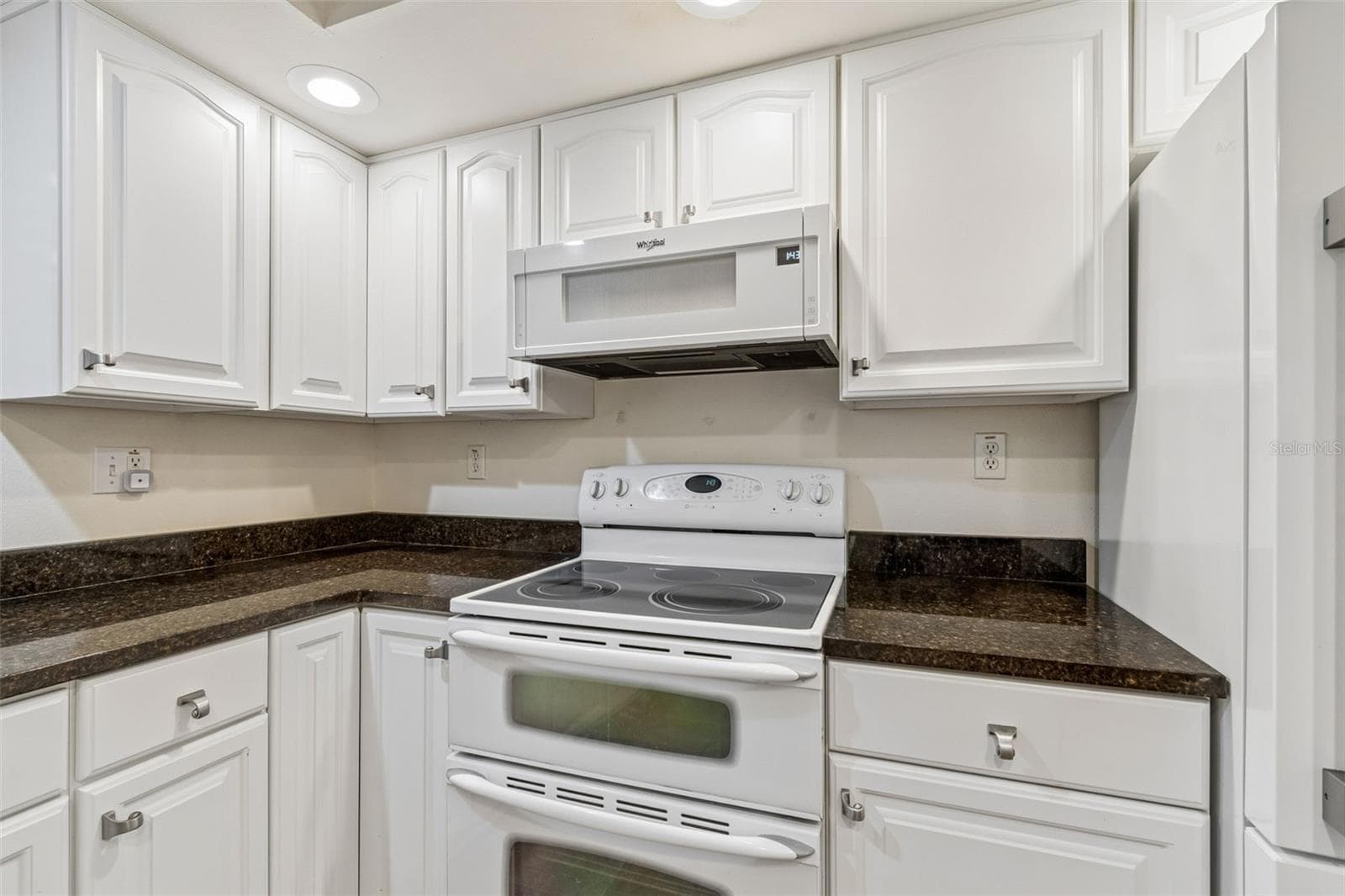 Condominium at 10387 CARROLLWOOD LN #303, TAMPA, photo 5 of 55