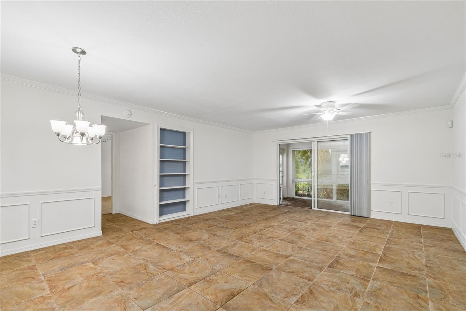 Condominium at 10387 CARROLLWOOD LN #303, TAMPA, photo 12 of 55