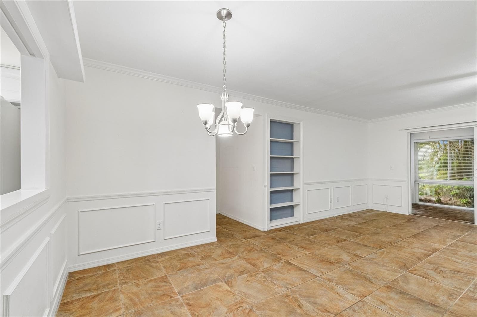 Condominium at 10387 CARROLLWOOD LN #303, TAMPA, photo 13 of 55