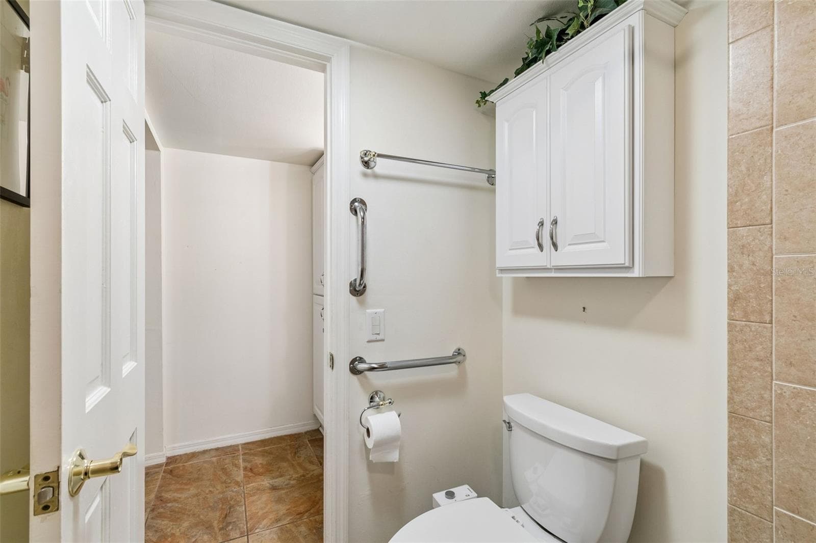 Condominium at 10387 CARROLLWOOD LN #303, TAMPA, photo 32 of 55