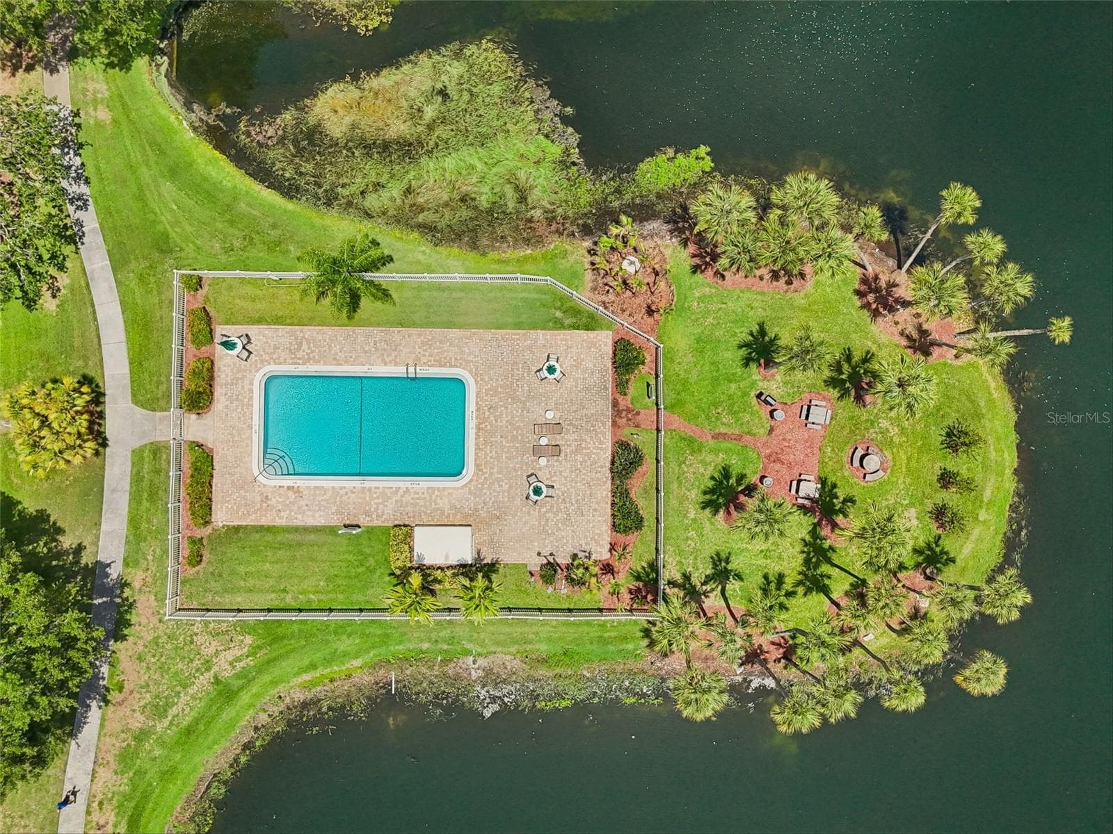 Condominium at 10387 CARROLLWOOD LN #303, TAMPA, photo 51 of 55